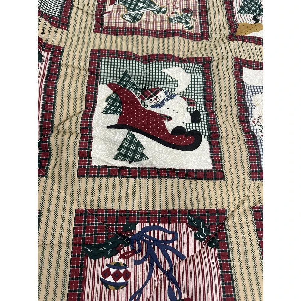 Vintage‎ Christmas Queen Bedspread Santa Claus, Christmas Trees, Snowman NEW